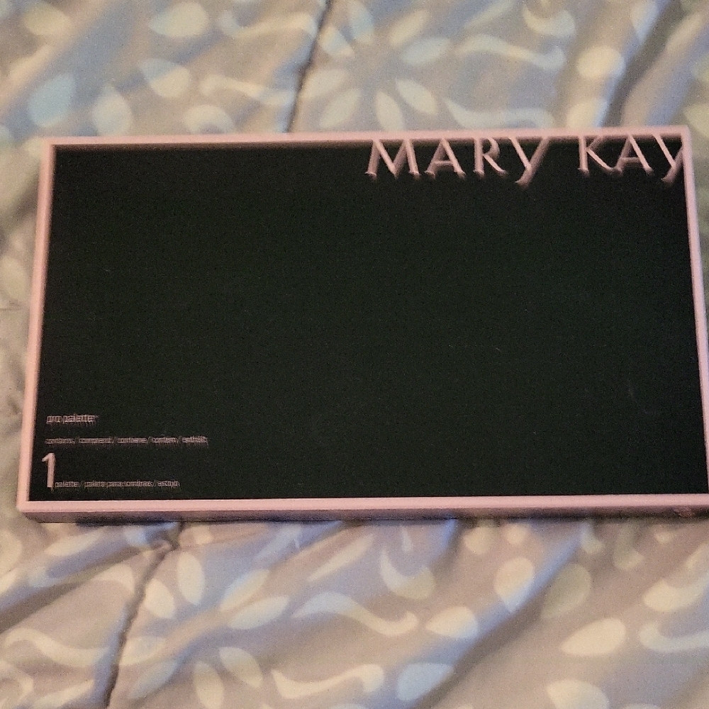 Mary Kay Black Makeup Palette
